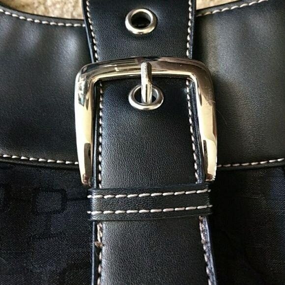 Nine West Black Shoulder Bag Hobo Buckle Accent - Picture 7 of 8